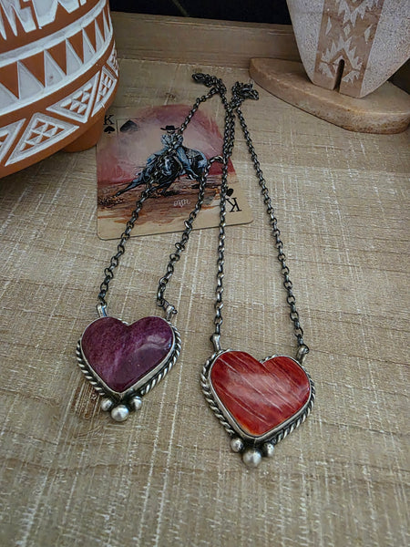 CHASSITY BELONE SPINY OYSTER STONE HEART NECKLACE