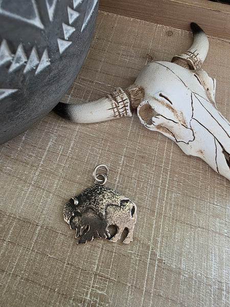 VIRICK LAWEKA BUFFALO PENDANT
