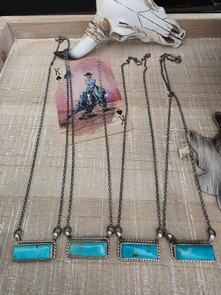 THE C BELONE LITTLE KINGMAN TUQUOISE BAR NECKLACE