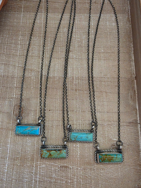 THE DIXON LITTLE TURQUOISE BAR NECKLACE