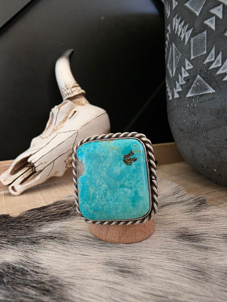 AUGUSTINE LARGO SQUARE TURQUOISE STONE RING