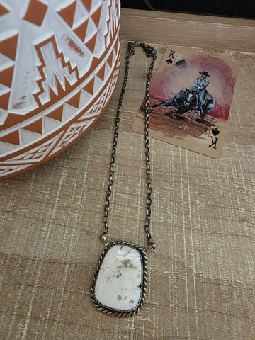 JUANITA MCDONAL NAVAJO WHITE BUFFALO NECKLACE