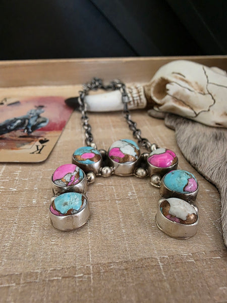 AUGUSTINE LARGO COTTON CANDY NAJA NECKLACE