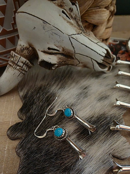 RAYMOND YAZZIE SLEEPING BEAUTY TURQUOISE SQUASH BLOSSOM NECKLACE SET