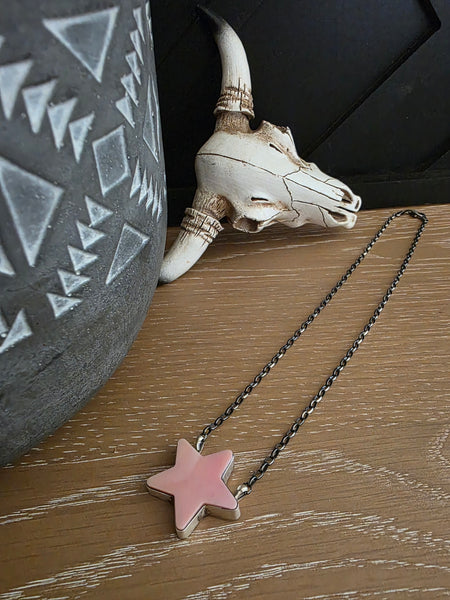 DIXON PINK CONCH SHELL STAR NECKLACE