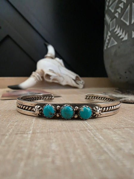 THE KINGMAN TURQUOISE THREE STONE CUFF
