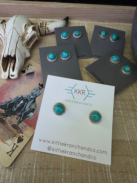 ESTHER WHITE TURQUOISE STONE STUD EARRINGS