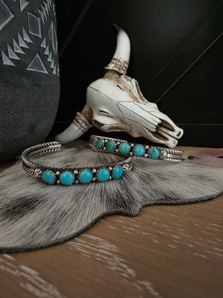 THE KINGMAN TURQUOISE FIVE STONE CUFF