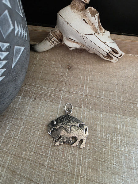 VIRICK LAWEKA BUFFALO PENDANT
