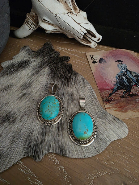 FREDA MARTINEZ KINGMAN TURQUOISE PENDANT