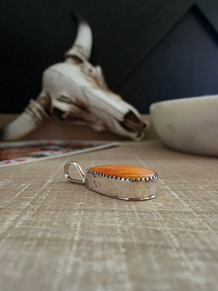 JAMISON KEE SPINY OYSTER TEARDROP PENDANT