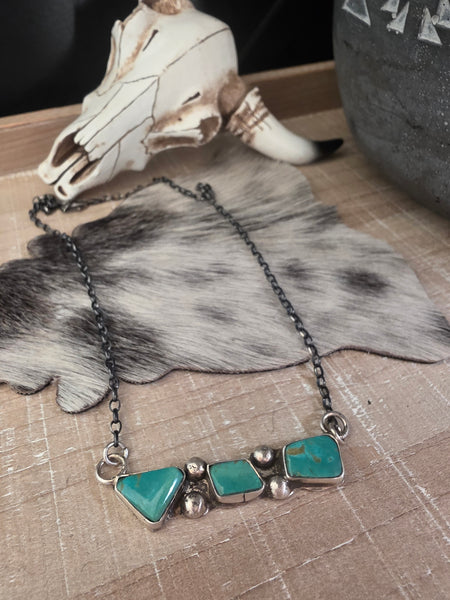 JUDE CANDELARIA THREE KINGMAN TURQUOISE STONE BAR NECKLACE