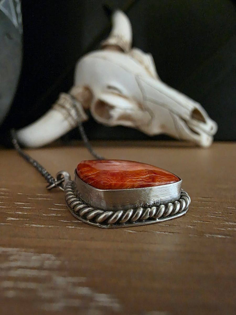 JIMSON BALIN SPINY OYSTER NECKLACE – Kittie K Ranch and Co