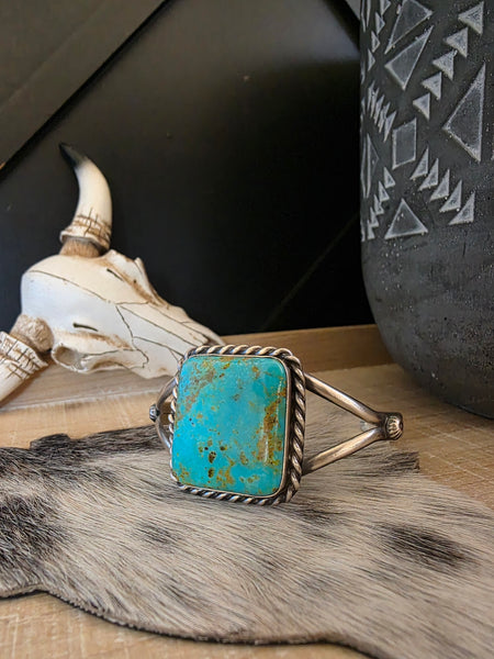 THE AUGUSTINE LARGO SQUARE KINGMAN TURQUOISE CUFF