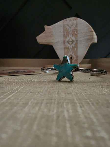 DONOVAN SKEETS KINGMAN TURQUOISE STAR CUFF