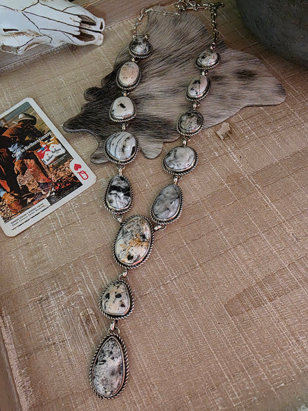 RANDY BILLY WHITE BUFFALO LARIAT NECKLACE
