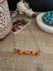 RITA DAWES SPINY OYSTER BAR NECKLACE