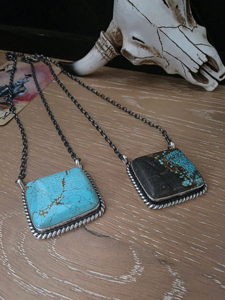 THE DONOVAN SKEETS LARGE TURQUOISE SQUARE BAR NECKLACE