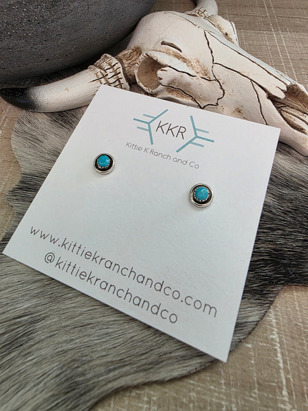 ZUNI TURQUOISE DOT STONE EARRINGS