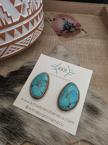 PUNCHY TURQUOISE STUD EARRINGS