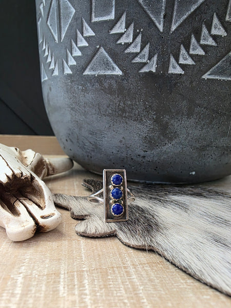 THERESA KINSEL THREE LAPIS STONE RING