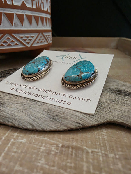 PUNCHY TURQUOISE STUD EARRINGS