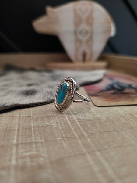 PEGGY SKEETS KINGMAN TURQUOISE STONE RING