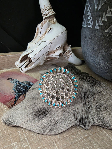 ZUNI TWENTY SIX TURQUOISE PETIT POINT STONE RING