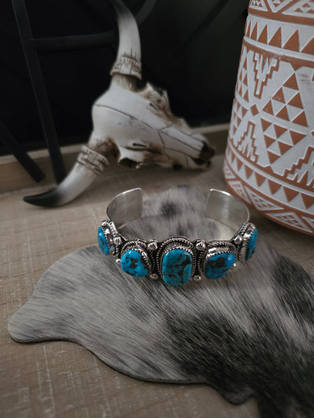 RAYMOND YAZZIE FIVE STONE KINGMAN TURQUOISE CUFF