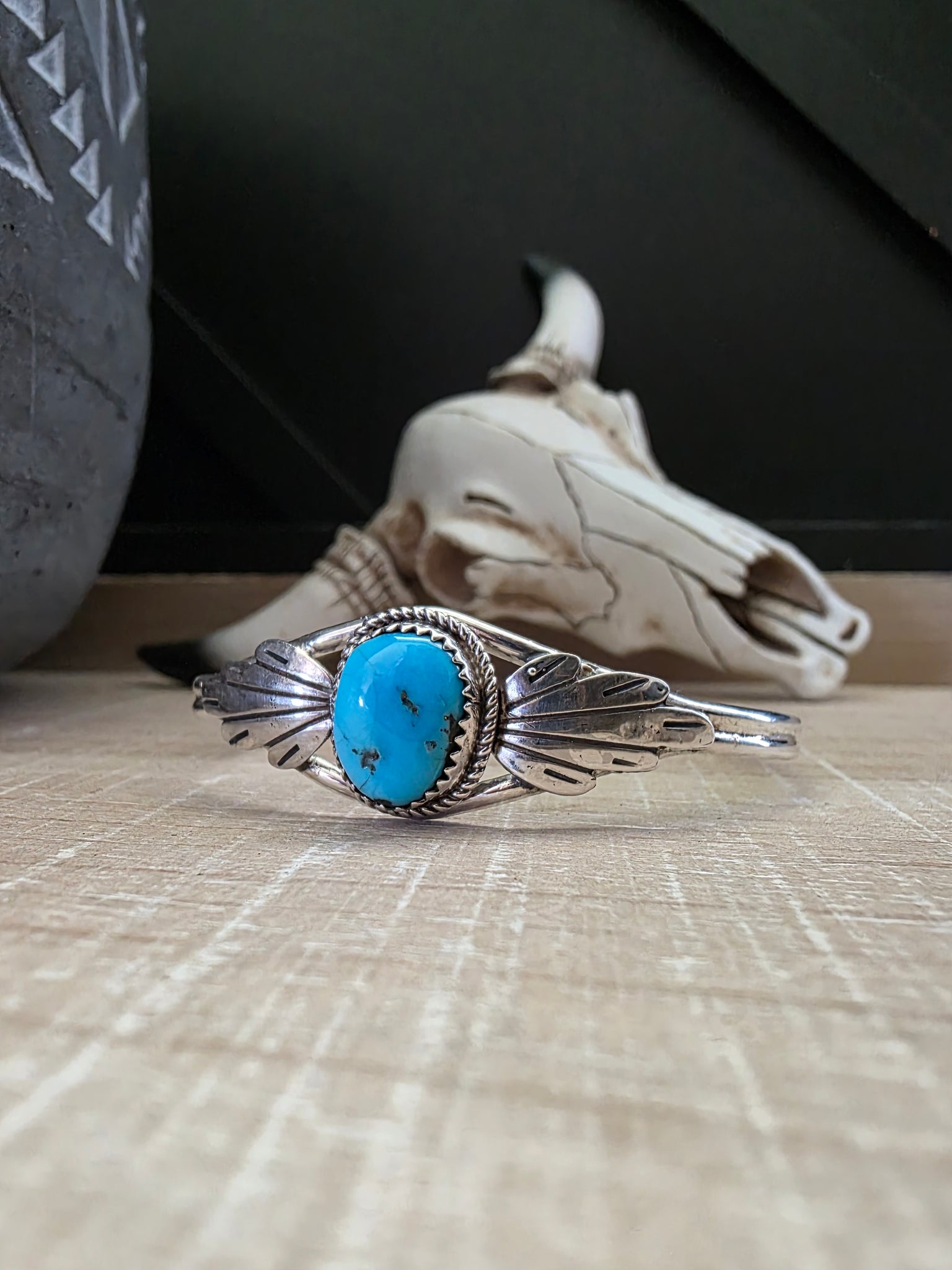 ティファニー　ブルーストーン　カフス　925 JEANETTE YAZZIE FEATHER AND TURQUOISE STONE CUFF – Kittie K Ranch