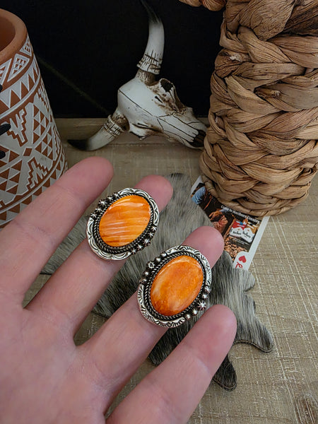 RAYMOND YAZZIE SPINY OYSTER COCKTAIL RING