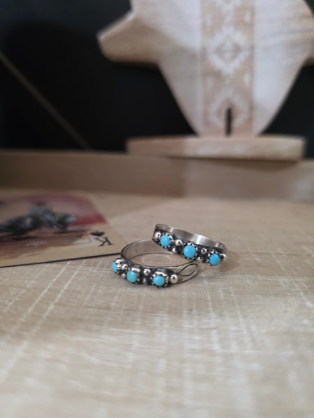 MARCUS GISHAL THREE TINY DOT TURQUOISE RING