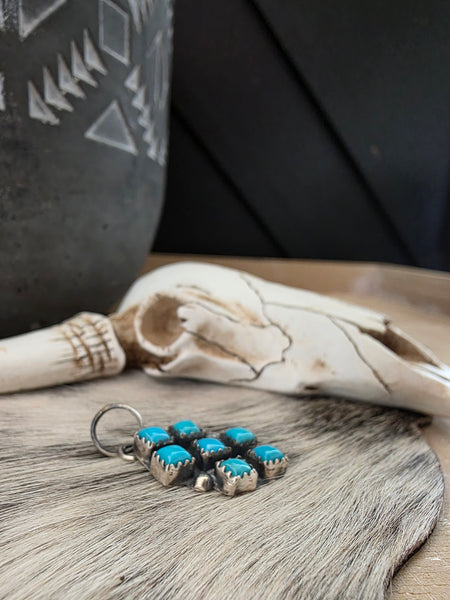 PAULINE NELSON KINGMAN SEVEN STONE TURQUOISE PENDANT