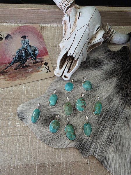 DOROTHY YAZZIE EMERALD VALLEY TURQUOISE PENDANT