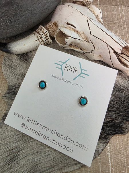 ZUNI TURQUOISE DOT STONE EARRINGS