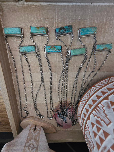 THE C BELONE LARGE KINGMAN TUQUOISE BAR NECKLACE