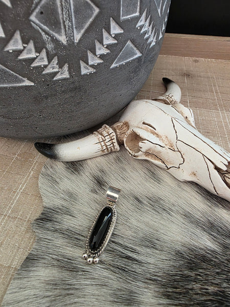 JAMESON KEE ONYX STONE PENDANT