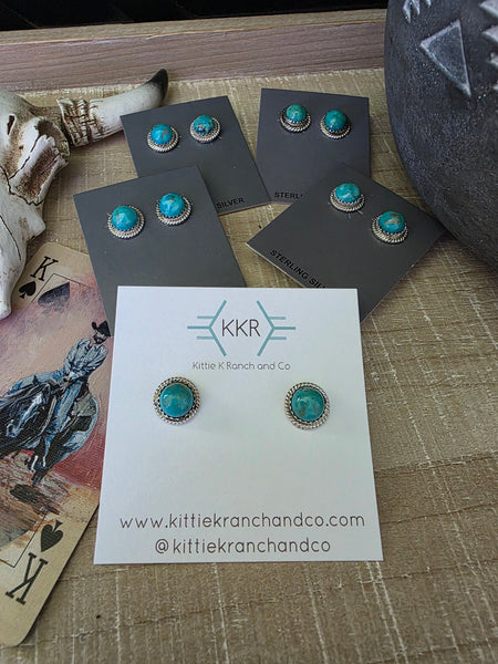 ESTHER WHITE TURQUOISE STONE STUD EARRINGS