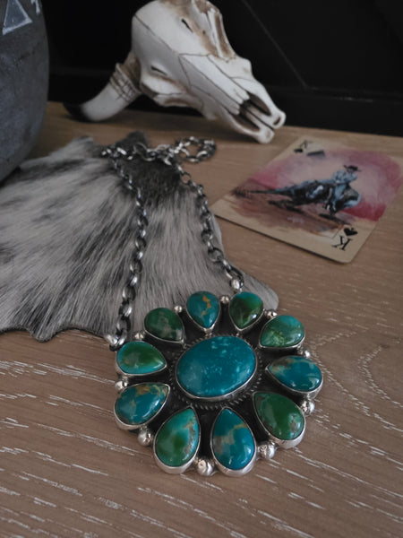 GERALDINE JAMES KINGMAN TURQUOISE CLUSTER NECKLACE