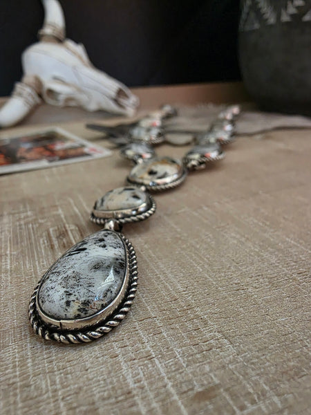 RANDY BILLY WHITE BUFFALO LARIAT NECKLACE