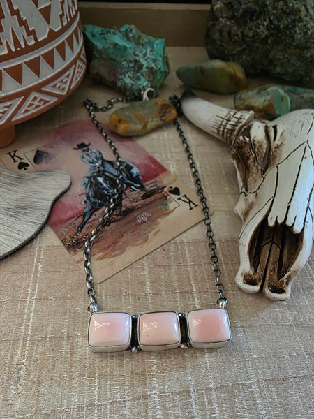 DONOVAN SKEETS THREE SQUARE STONE PINK CONCH SHELL BAR NECKLACE