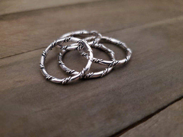 VERNA TAHE STERLING SILVER TWISTED WIRE BAND