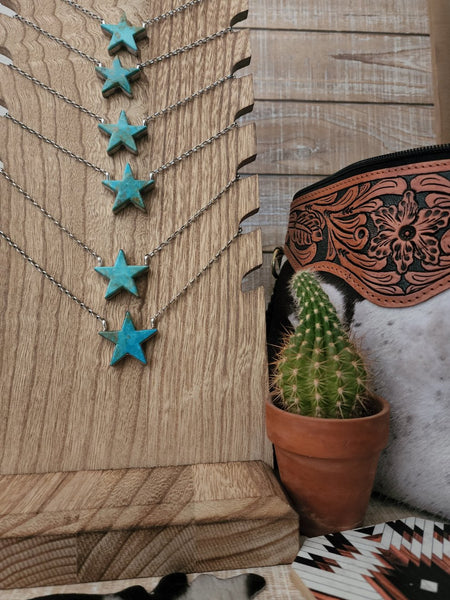 DONOVAN SKEETS KINGMAN TURQUOISE STAR NECKLACE