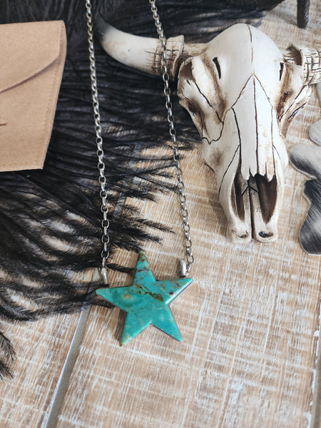 DONOVAN SKEETS KINGMAN TURQUOISE STAR NECKLACE