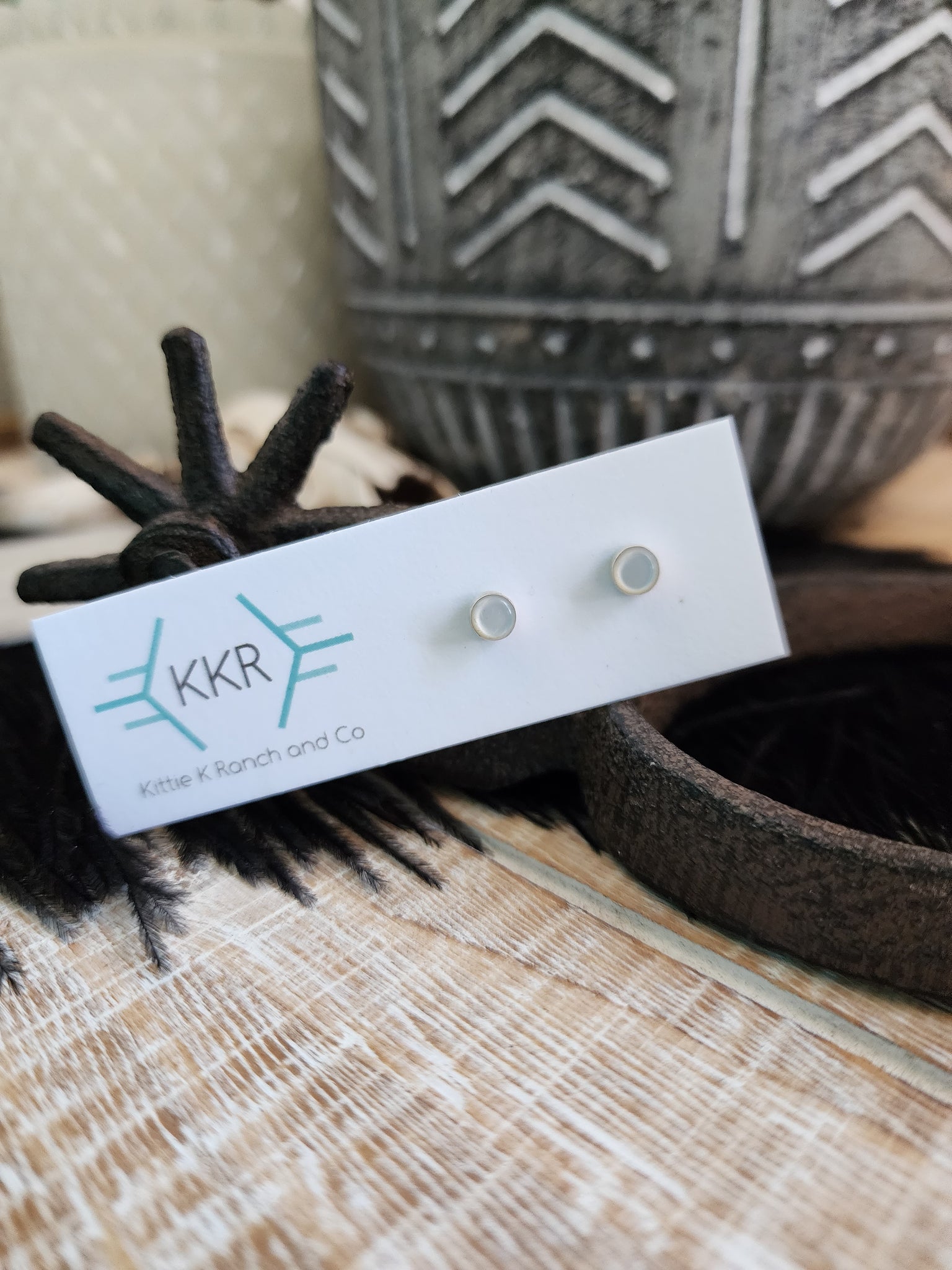ZUNI MOTHER OF PEARL SHELL STUDS