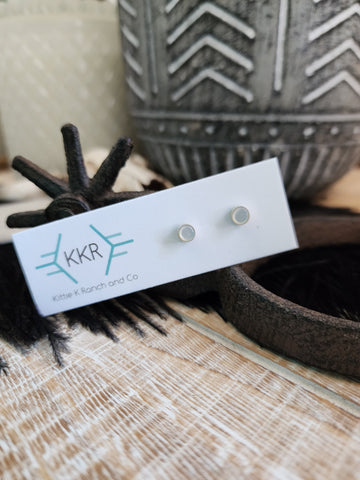 ZUNI MOTHER OF PEARL SHELL STUDS